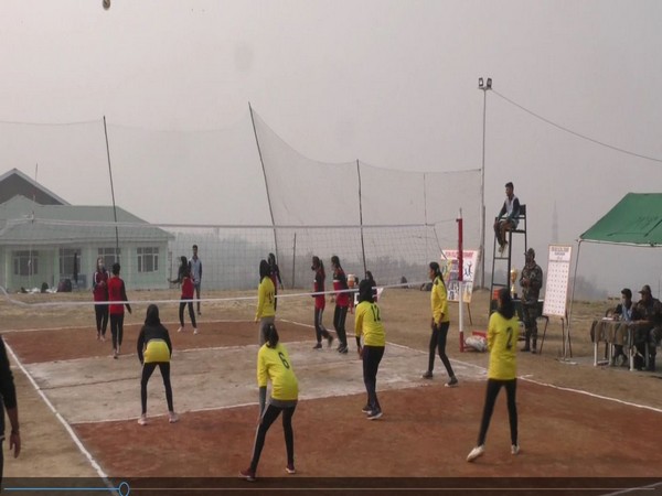 Indian Army organises volleyball tournament for girls in J-K