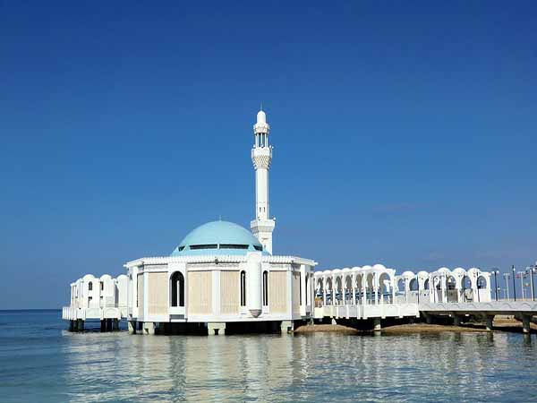 9 prisoners accept Islam in UAE; they explain why