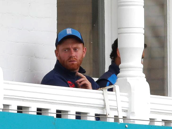 Jonny Bairstow still set to bat for England despite suffering finger fracture