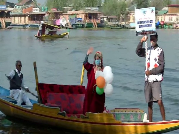 J-K Police organises 'Jashn-E-Dal' festival to boost water sports activities, tourism in Valley