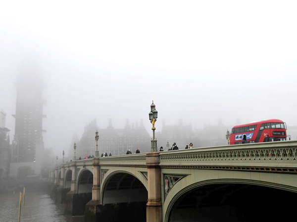 London's weather, traffic and gas prices for Friday