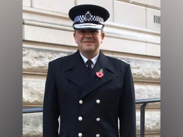 UK police to get tougher on COVID-19 rule-breakers as England enters another lockdown