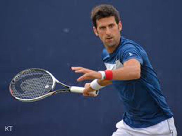 Djokovic advances to Australian Open semifinals
