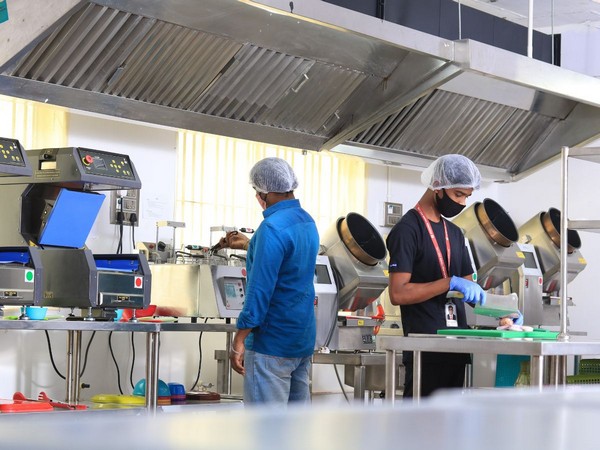 In collaboration with Nucleus Kitchens, Kolkata's E-Dabba opens 4 cloud kitchens in Bangalore