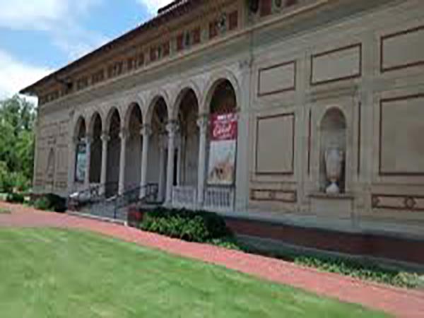 Oberlin College to pay bakery the now-massive sum of $44M over racism dispute