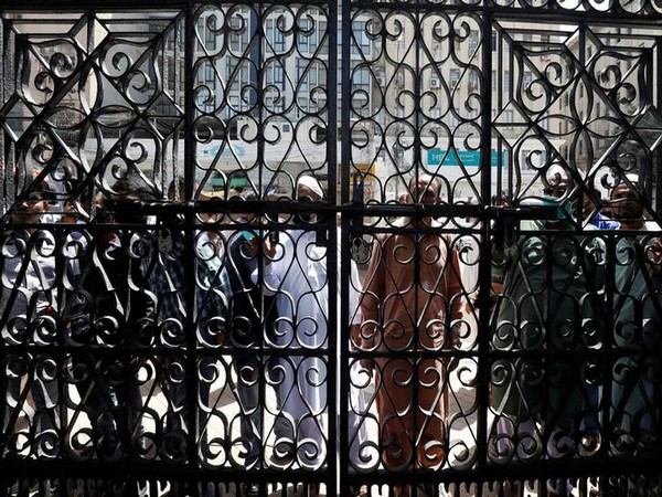 Pakistani clerics boo their govt's role in combating coronavirus