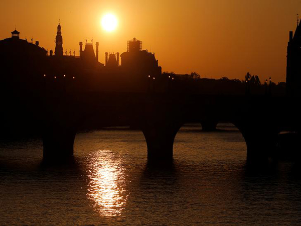 Concerns over Paris climate target