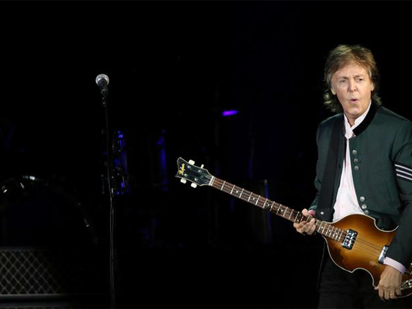 Paul McCartney reveals he 'cried for a year' after wife Linda's death: 'It seemed the only thing to do'