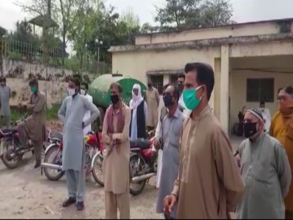 COVID-19 crisis: Pak authorities sell relief materials, meant for poor, to retail stores in PoK