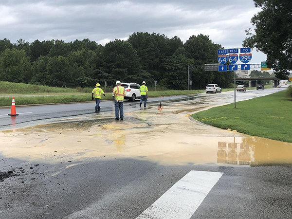 Richmond crews working to repair water main break