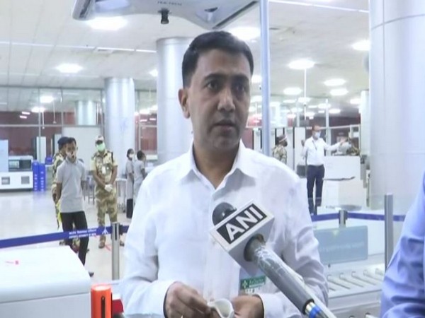 Sawant inaugurates Automatic Tray Retrieval Systems at Goa airport