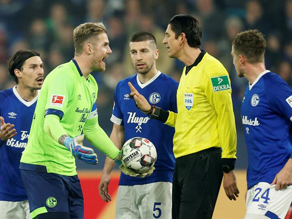 Berlin share spoils with Schalke in German Bundesliga