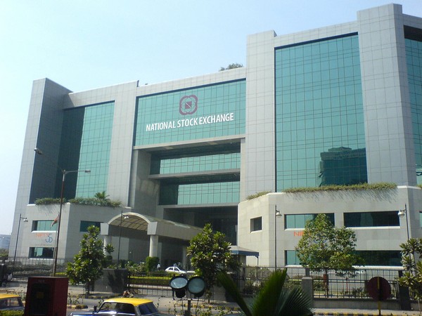 Sensex plummets 372 points as financials, pharma slide