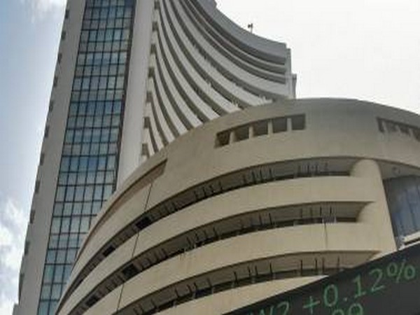 Selling pressure in auto, banking indices erases morning gains