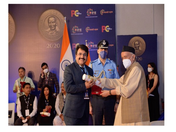 Surat's textile entrepreneur Ajay Ajmera conferred with Champions of Change Award