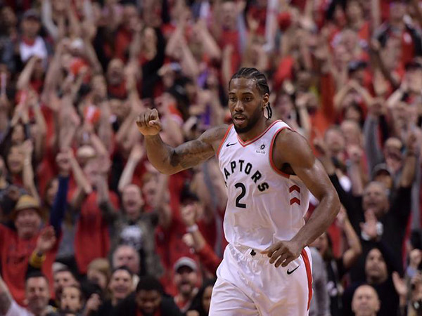 Resilient Raptors rally past Bucks to reach 1st NBA Finals in franchise history