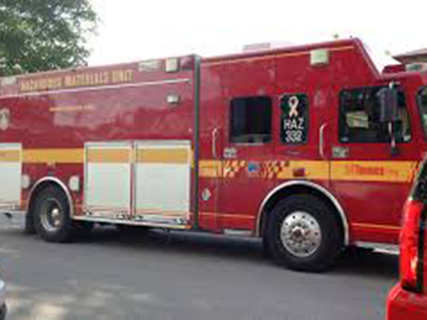 Toronto firefighters turn recreational center into ice block