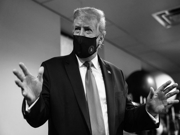 Trump's mixed gesture towards COVID-19 norms leaves public confused