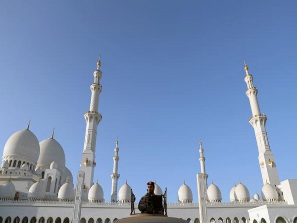 Prayers in all places of worship suspended for 4 weeks in UAE to combat coronavirus spread