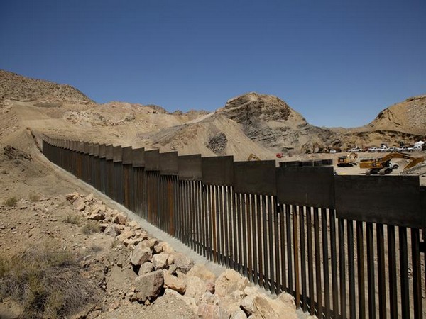 Mexico demands tighter border control as COVID-19 cases surge in US