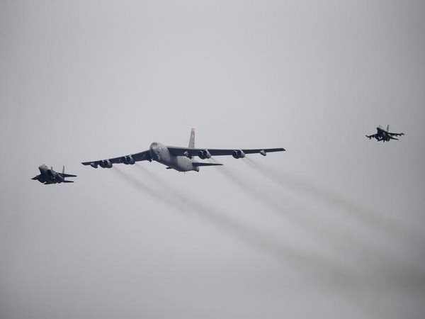 US flies B-52 bombers to Middle East as show of force against Iran