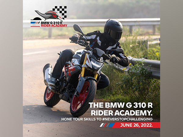 BMW G 310 R Rider Academy
