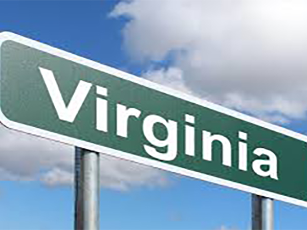 Police: Man stabs 3 people inside Virginia plasma center