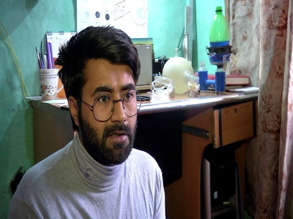 COVID-19: 22-year-old Kashmiri youth develops ventilator out of scrap