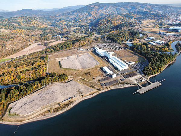 Would a $2 billion gas-to-methanol plant in Washington state help combat climate change?