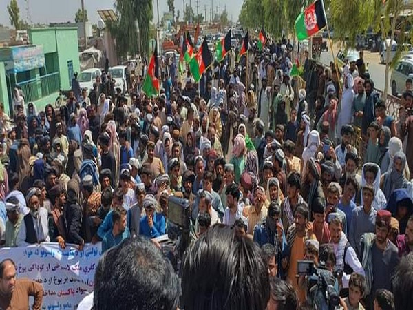 Pashtuns in Afghanistan hold anti-Pakistan protests to condemn firing at Durand Line