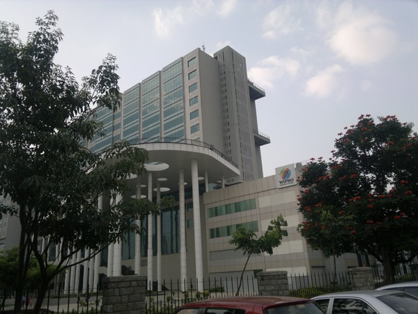 Indian tech firm helping Thai banks implement blockchain technology