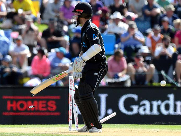 New Zealand condemn Sri Lanka to winless tour with Twenty20 victory