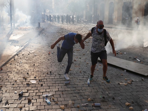 Number of those injured in Beirut clashes rises to 490