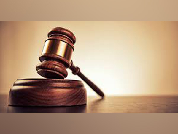 Handbag thieves in court after robbing women in Dubai