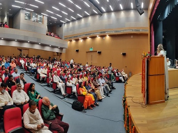 The 28th Lal Bahadur Shastri Memorial Lecture was delivered by Gurudev Sri Sri Ravi Shankar