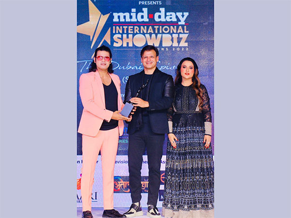 Actor Mukesh J Bharti and Producer Manju Bharti won Midday International Icon Award 2022 held in Dubai
