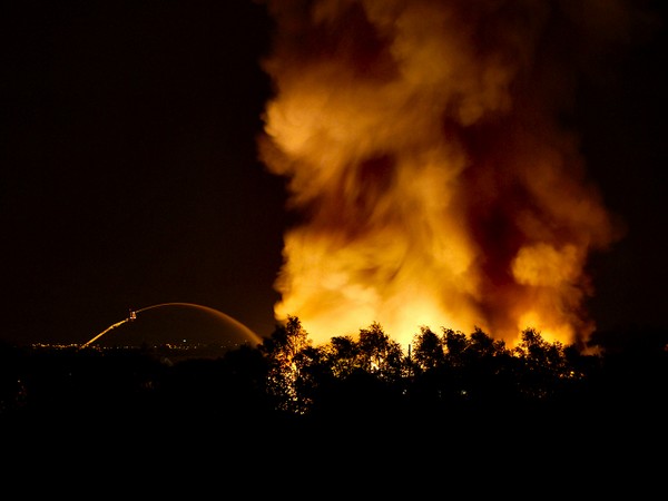 Massive fire breaks out in UAE's Ajman market