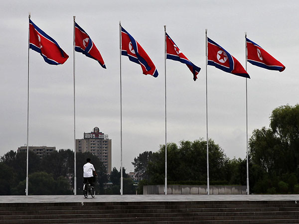 Chief organizer calls on N. Korean leader to make 'historic decision' on participation