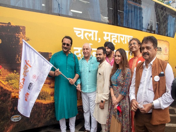 (L-R) Milind Gunaji, Dalip Tahil, Nitin Navandher, Harvinder Pal Timmy Mehta, Gurpreet Kaur, Mukundraj Deo, Raviraj Ahirrao.