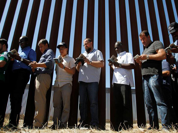 Trump doubles down on citizenship question for 2020 census, reportedly mulls executive order