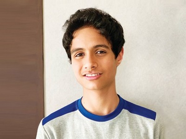 Mumbai-based school student Karan Taparia's 'Kushal Bharat' initiative is empowering pandemic-stricken migrant workers to start their own businesses
