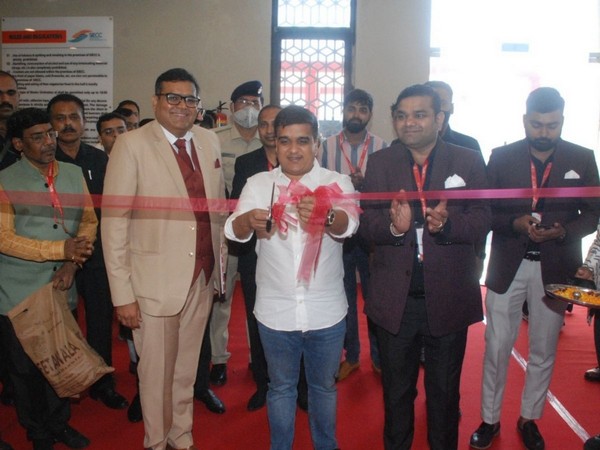 BNI's two-day-long Surat Biz Fest 2022 inaugurated by Gujarat's Home Minister Harsh Sanghavi