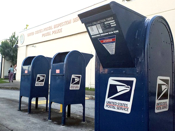 Miami bomb squad inspects mail facility