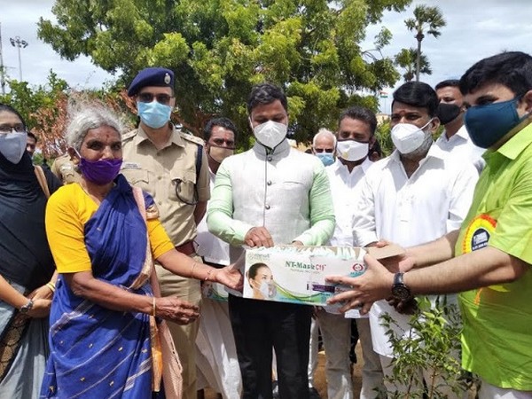 India's first transparent NT Mask from Comofi Medtech makes communication & COVID-19 swab collection easier