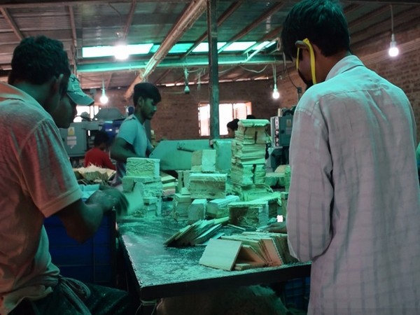 South Kashmir's Pulwama turning into Pencil Slate production hub