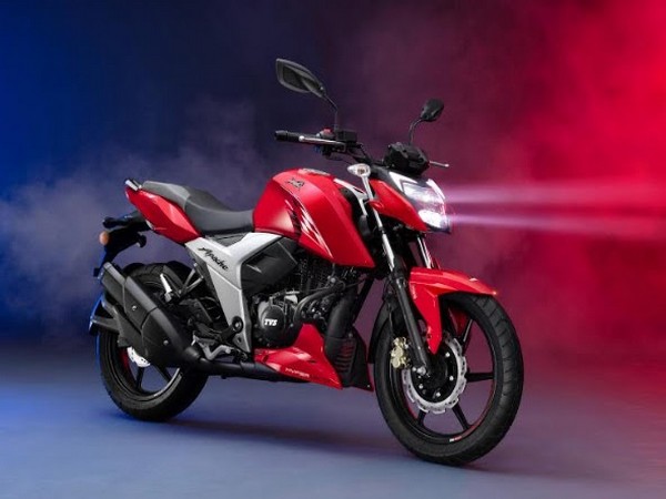 Tvs Motor Company Launches 21 Tvs Apache Rtr 160 4v With Bluetooth Enabled Tvs Smartxonnect In