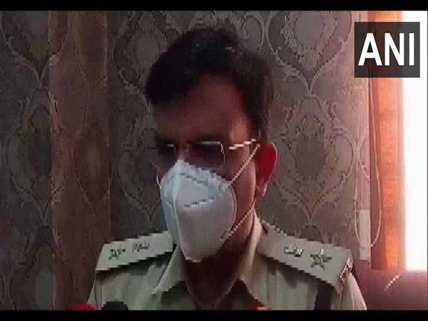 Two booked on basis of viral video showing them 'thrashing' auto driver
