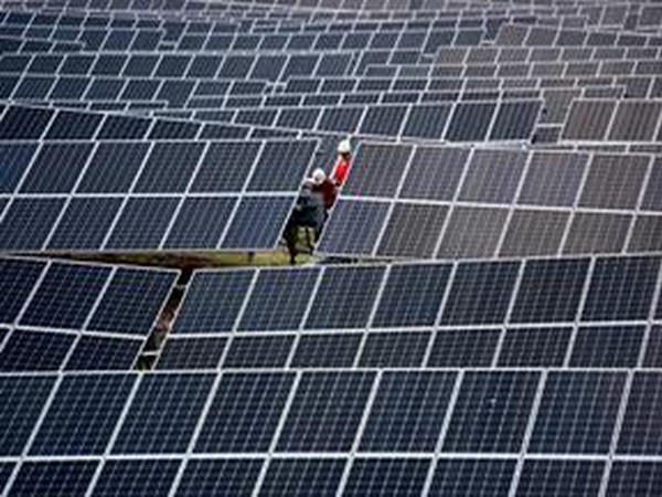 Why China, and not the US, is the leader in solar power