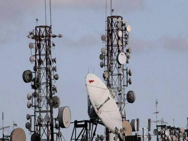 PM Modi congratulates telecom sector for completing 25 years of mobile telephony
