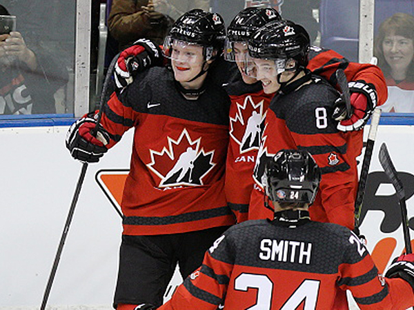 Canada juniors thump Slovakia in pre-tournament play